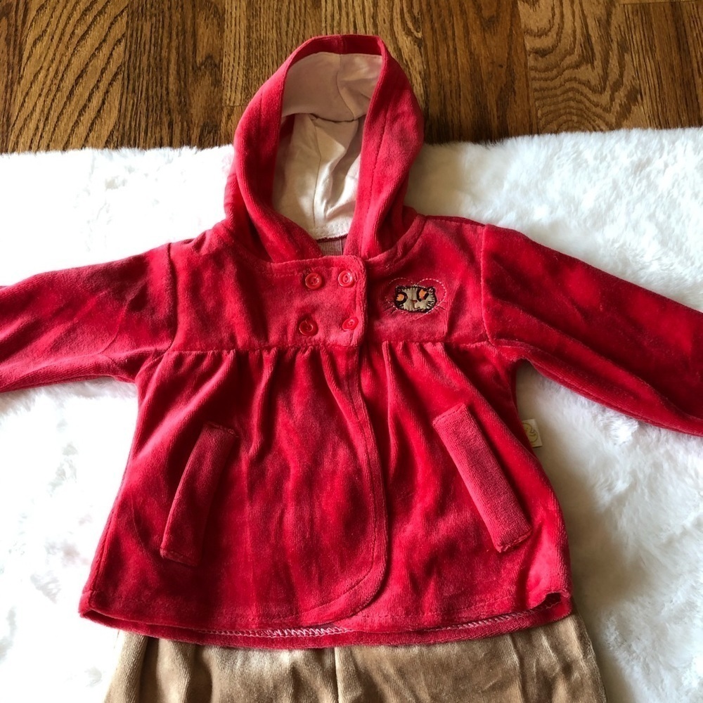 Baby girl two piece outfit hooded shirt size 6-9 months red and beige - Picture 3 of 9